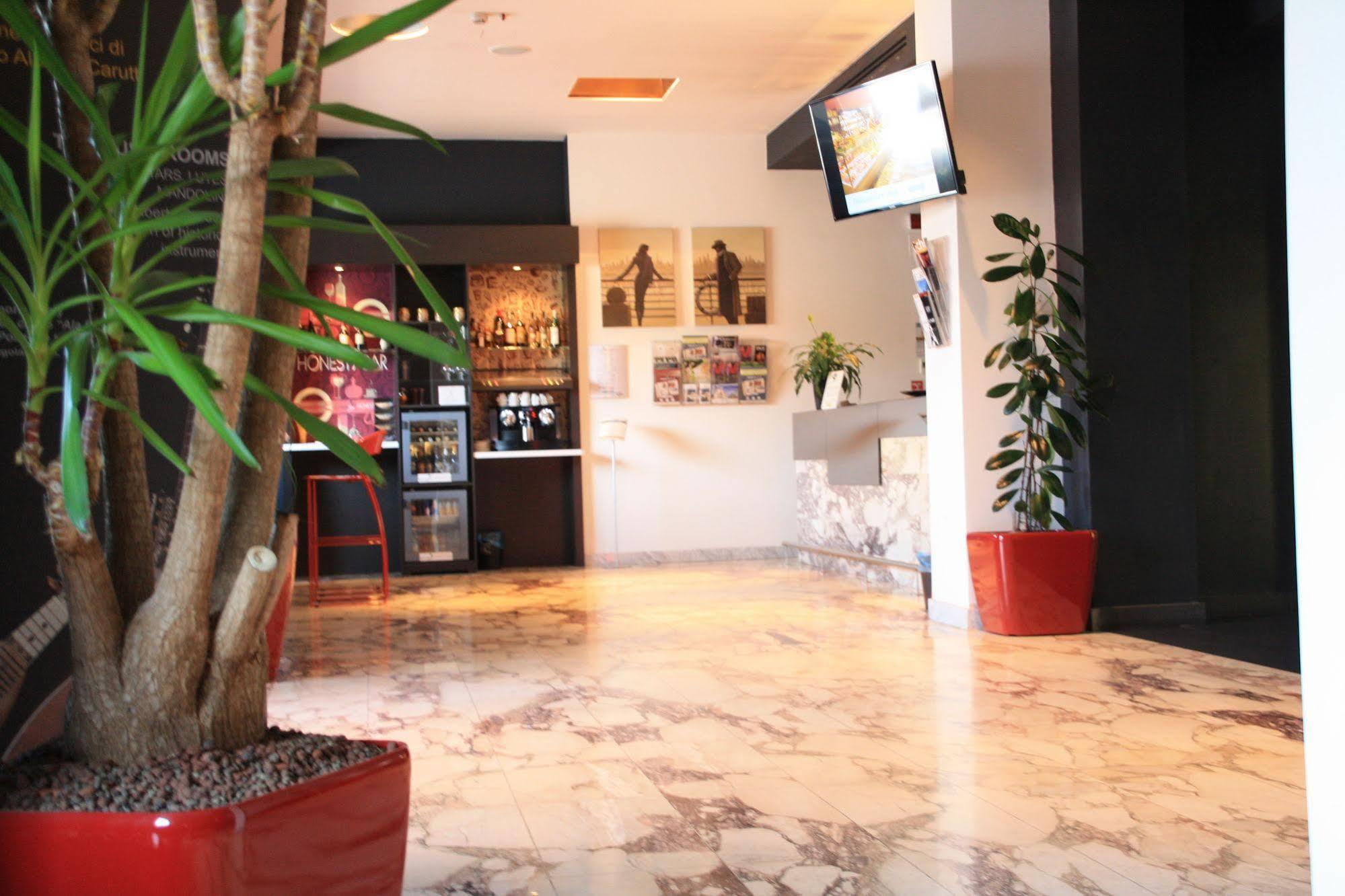 Hotel Continental Cremona Exterior photo